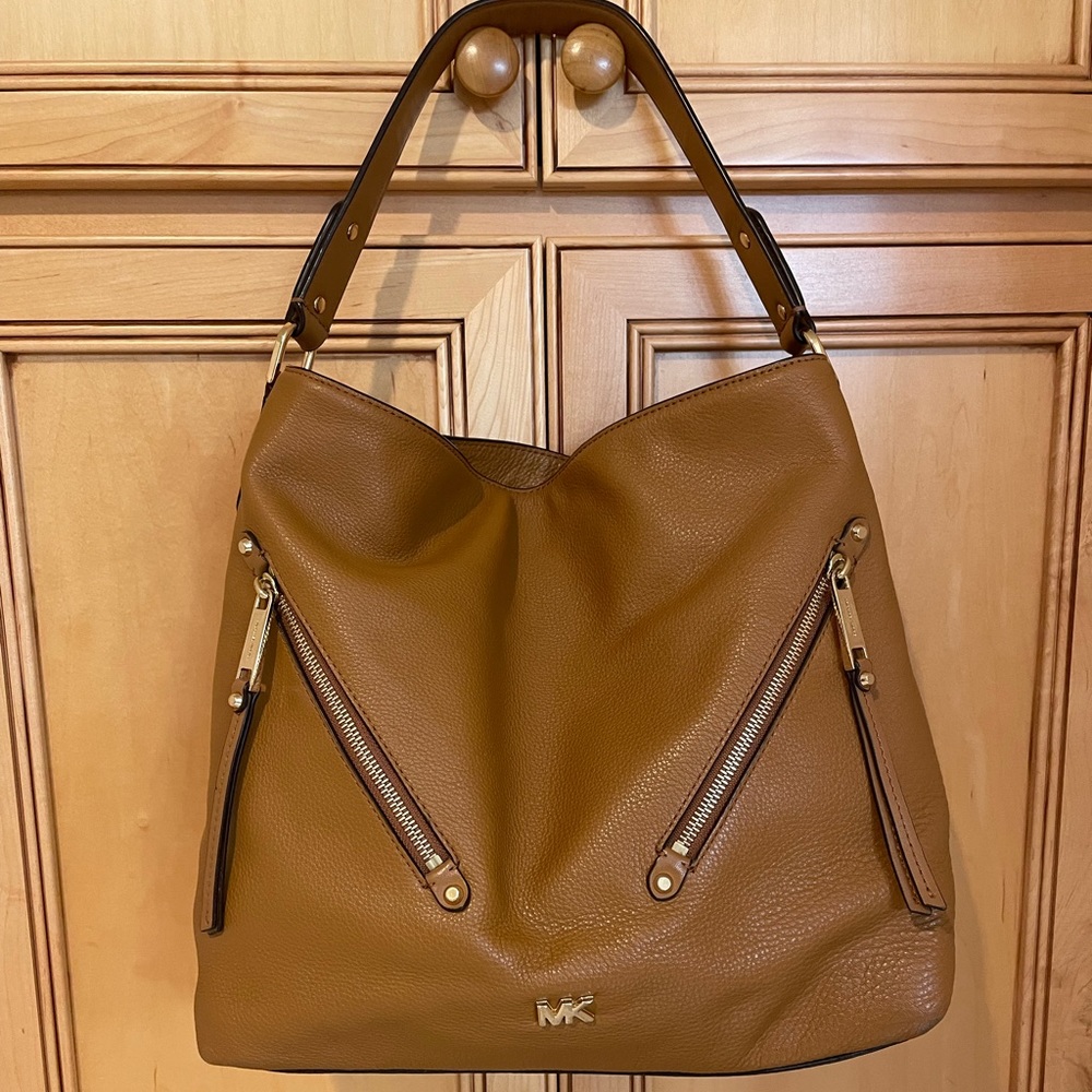 Michael Kors leather shoulder bag